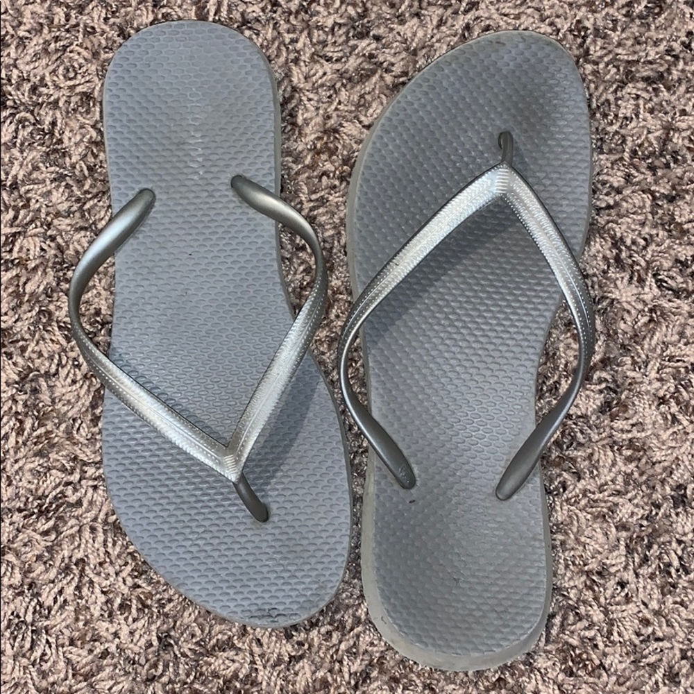 Flip flops